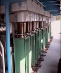 �h(hu��n)���L