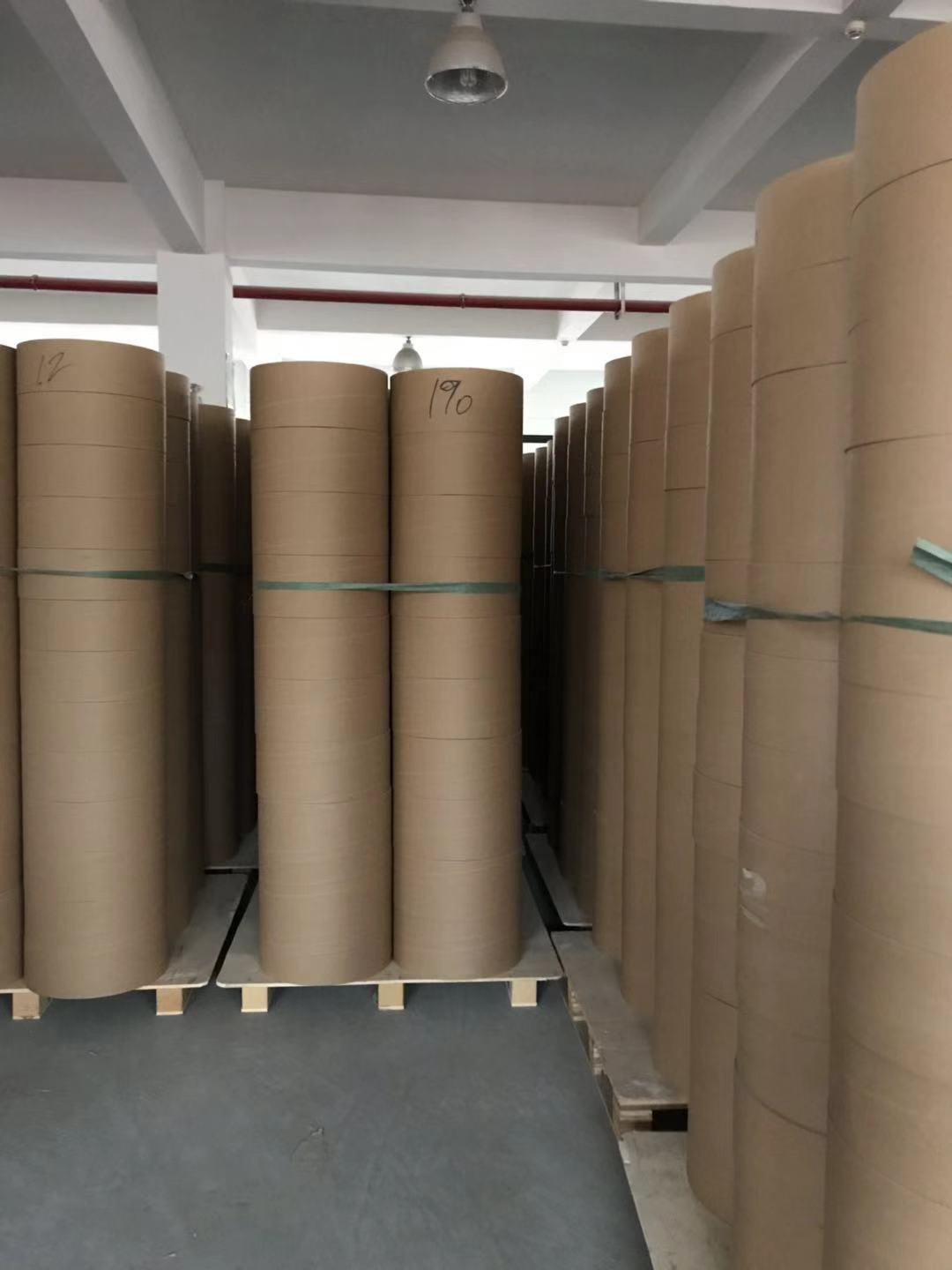 ����(y��ng)�����a(ch��n)�ı�Ĥ���