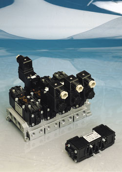 �����UNIVER늴��y/�ʢ��(gu��)�H�Ї�(gu��)������