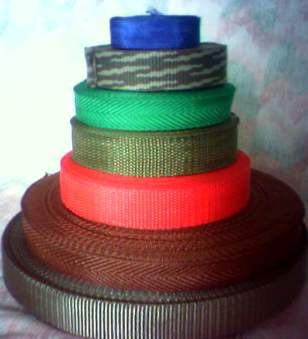 ���]����