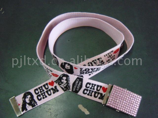 ���]����