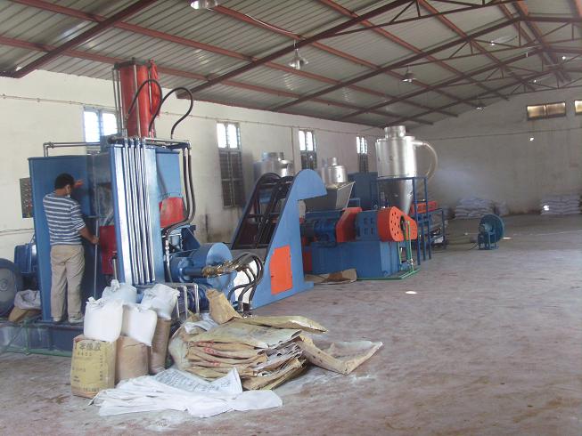 PVC�����C(j��)��EVA�����C(j��)��TPR�����C(j��)