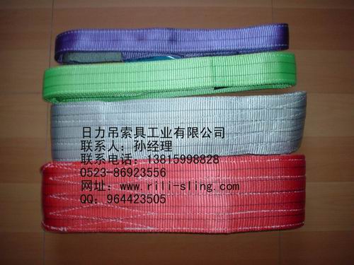 �������b���������o�������\��������