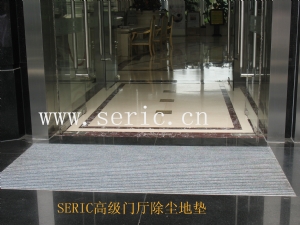 ���m���]��̺