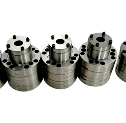 4�����L�z��