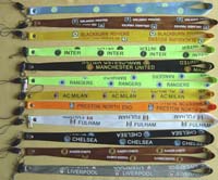 ���]����