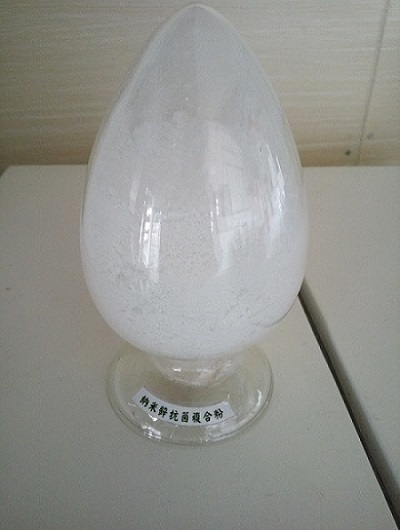 �{���\������