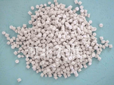 PE�{������(qi��ng)��Ĥ������---�ӱ��������z