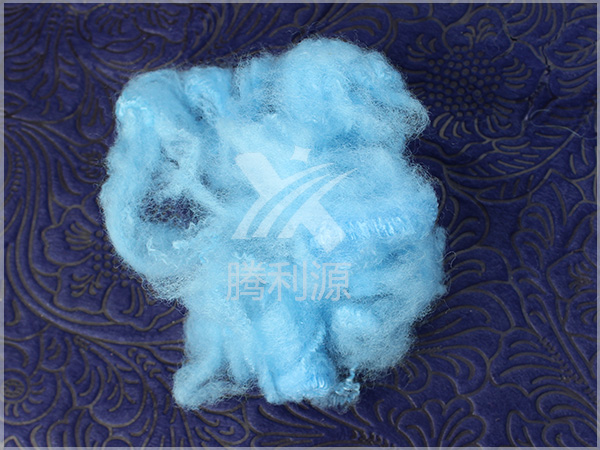 藍(lán)色丙綸短纖