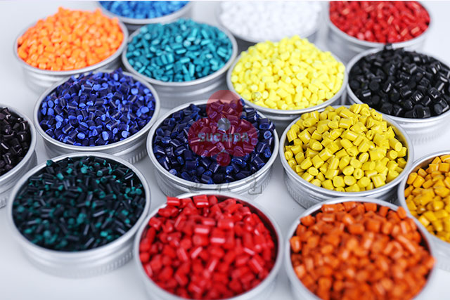 ����ɫĸ��