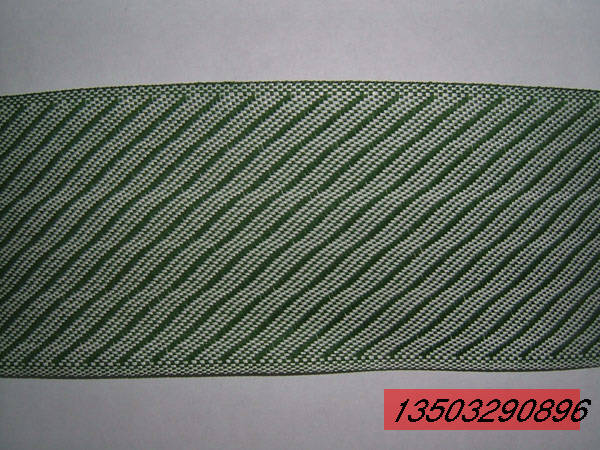 ���]����