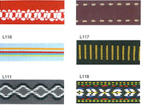 ���]����